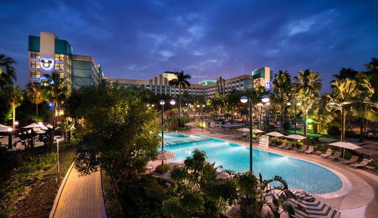 disney-hollywood-hotel-night-image